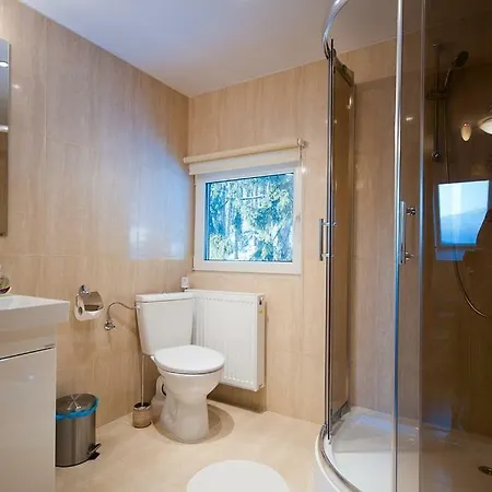 Affittacamere Magdalena - W Cichym I Spokojnym Miejscu - Zwierzeta Akceptowane, Bezplatny Parking 3*