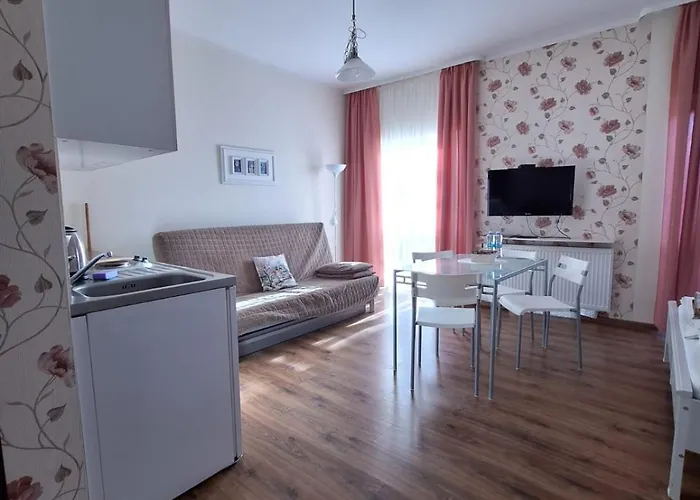 Magdalena - W Cichym I Spokojnym Miejscu - Zwierzęta Akceptowane, Bezpłatny Parking Pensjonat 3*